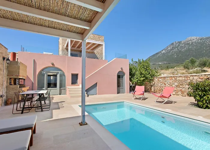 Patio Complex 斯陶帕