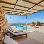 Villa Patio Complex Stoupa