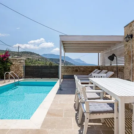 Villa Patio Complex *