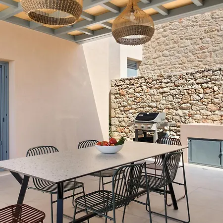 Villa Patio Complex *