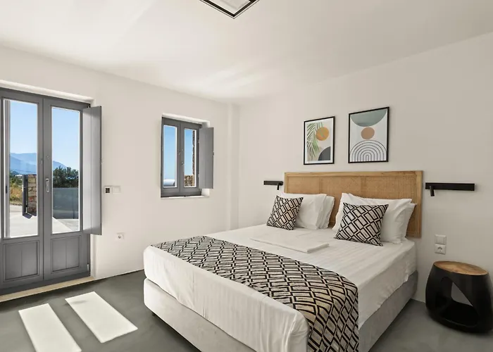 Willa Patio Complex Stoúpa