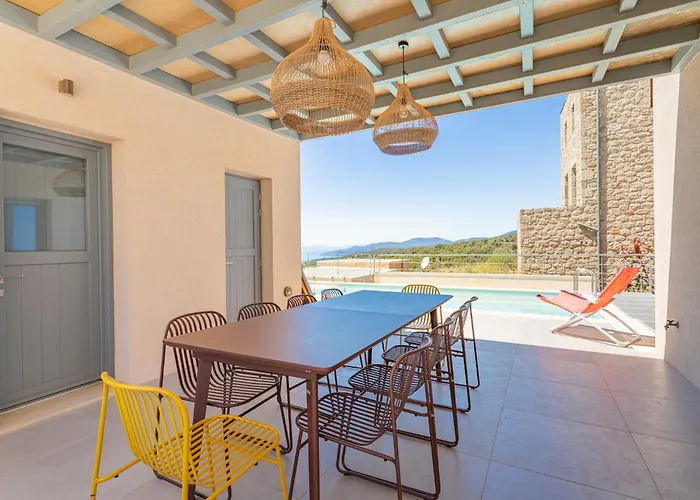 Patio Complex Villa Stoúpa