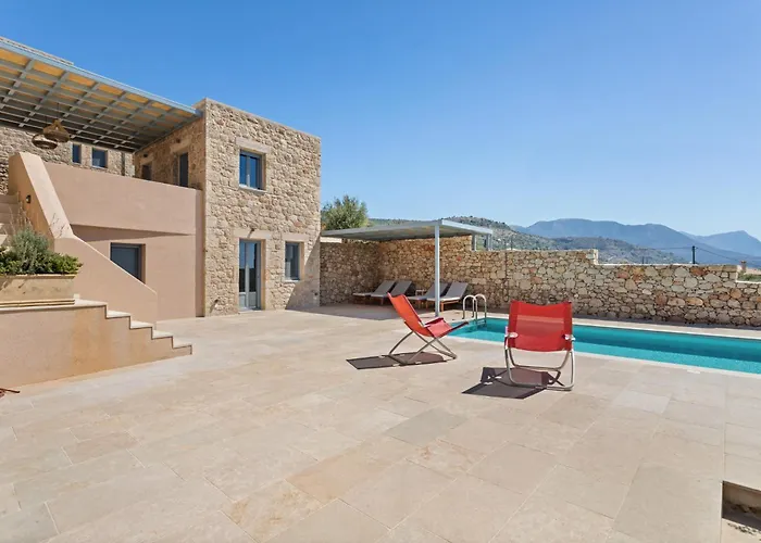 Villa Patio Complex